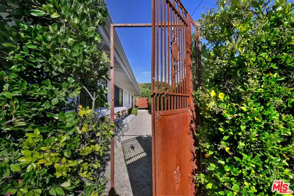 Los Angeles, CA 90077,2145 Linda Flora Drive