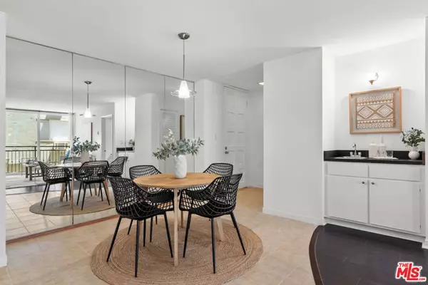 Los Angeles, CA 90025,1885 Veteran Avenue #103