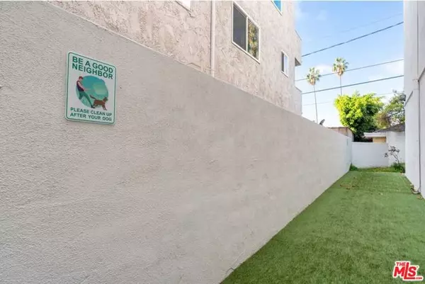 West Hollywood, CA 90046,1031 N Crescent Heights Boulevard #1E