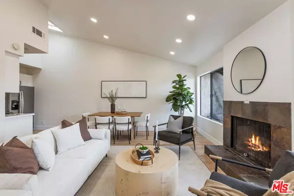 Carson, CA 90745,164 W 220th Street #10