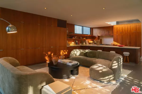 Venice (los Angeles), CA 90291,734 Palms Boulevard