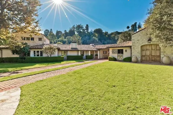 Los Angeles, CA 90049,1525 Old Oak Road