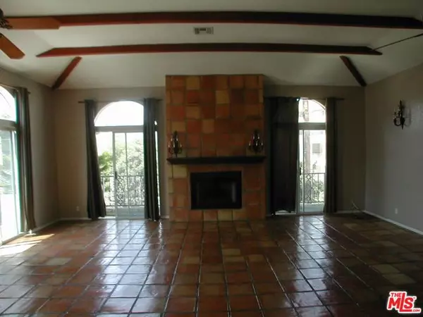 522 N Edinburgh Avenue, Los Angeles, CA 90048