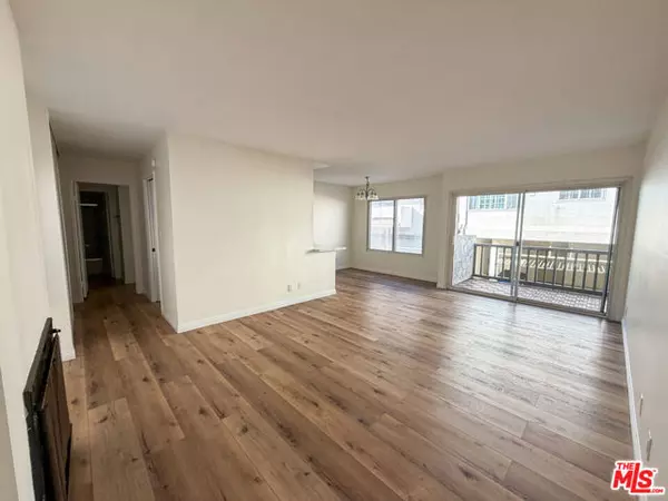 8740 Tuscany Avenue #113, Playa Del Rey (los Angeles), CA 90293