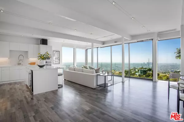 Los Angeles, CA 90046,8506 Magnolia Drive