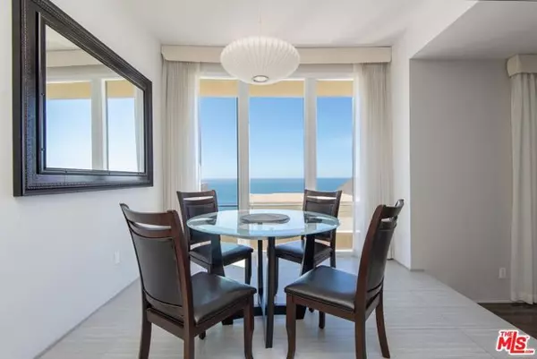 Malibu, CA 90265,18065 Coastline Drive #1