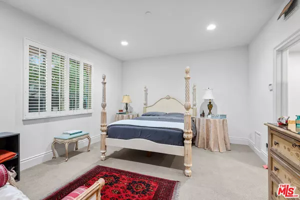 Manhattan Beach, CA 90266,1619 Artesia Boulevard #D