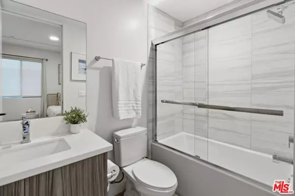 Van Nuys (los Angeles), CA 91411,6707 N Sepulveda Boulevard