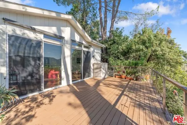 Calabasas, CA 91302,23777 Mulholland Highway #69