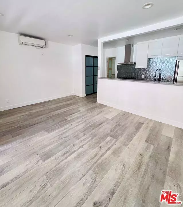 Los Angeles, CA 90027,1757 N Kingsley Drive #213