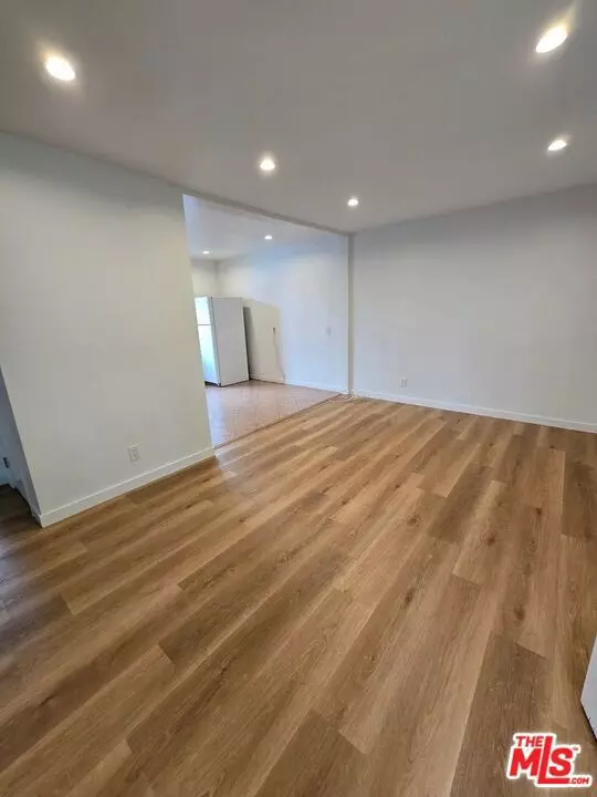 Los Angeles, CA 90291,610 Westminster Avenue #E