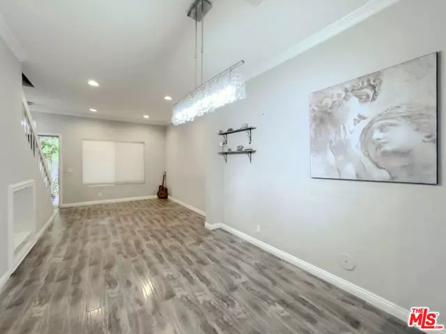 Thousand Oaks, CA 91362,227 Via Colinas