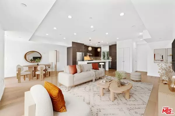 7365 Waring Avenue, Los Angeles, CA 90046