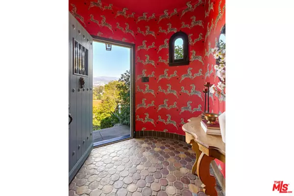 Los Angeles, CA 90039,2608 Ivanhoe Drive