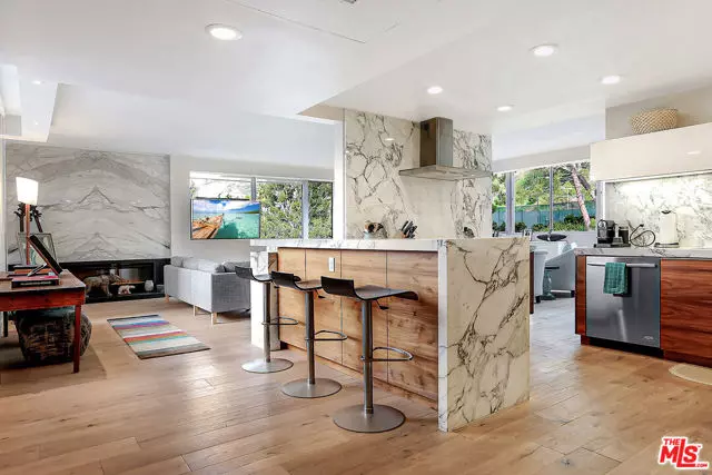 Pacific Palisades (los Angeles), CA 90272,17352 W Sunset Boulevard #301