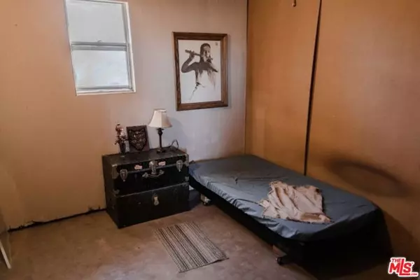 El Mirage, CA 92301,20288 Grey Mountain Road