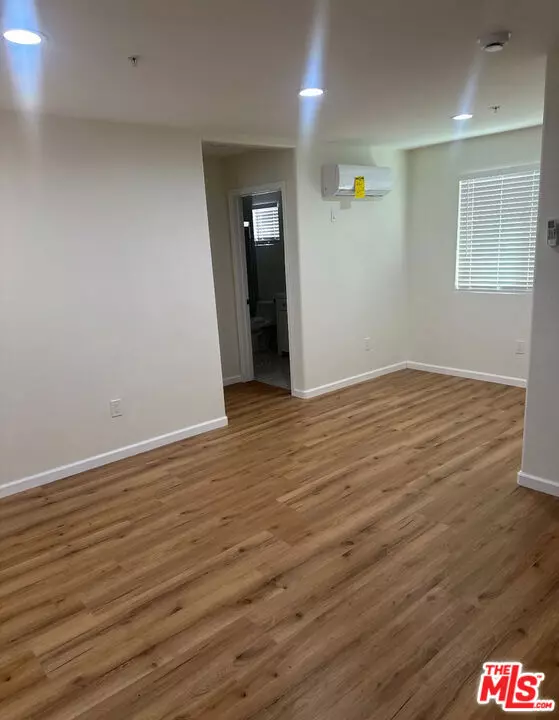 Los Angeles, CA 90065,2637 Alice Street