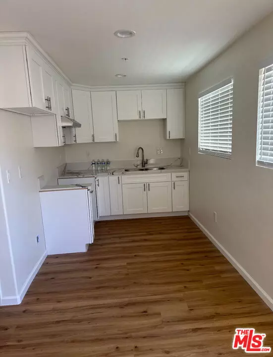 Los Angeles, CA 90065,2637 Alice Street