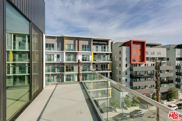 Culver City, CA 90232,3833 Dunn #PH8