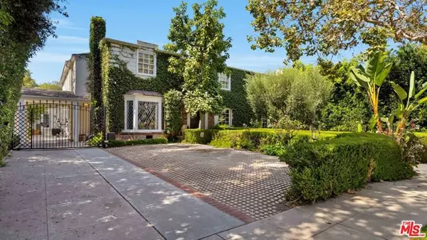 Beverly Hills, CA 90210,9887 Carmelita Avenue