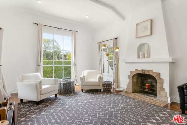 458 N Alfred Street, Los Angeles, CA 90048