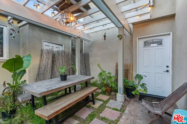 Culver City, CA 90232,4183 Commonwealth Avenue