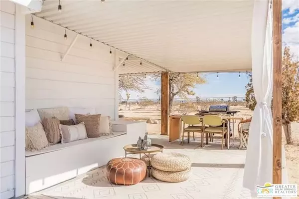 Landers, CA 92285,1616 Sunset Mesa Road