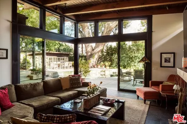 Studio City (los Angeles), CA 91604,4244 Bluebell Avenue