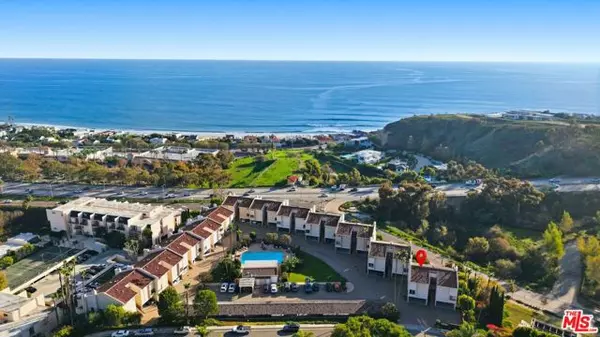 Malibu, CA 90265,23926 De Ville Way #B