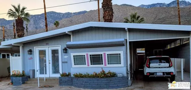 Palm Springs, CA 92264,157 Caravan Street