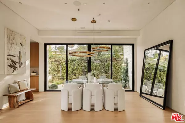 Sherman Oaks, CA 91403,4724 Halbrent Avenue