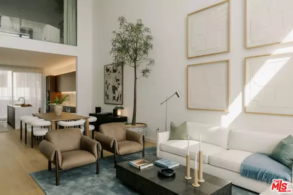 West Hollywood, CA 90069,702 N Doheny Drive #TH8