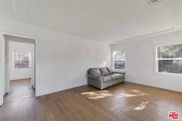 North Hollywood (los Angeles), CA 91606,6506 Babcock Avenue