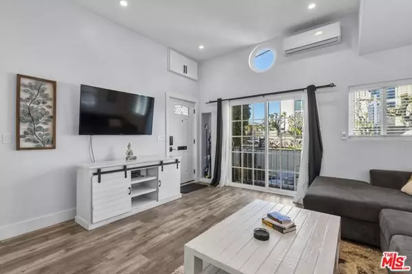 Marina Del Rey, CA 90292,126 Driftwood Street