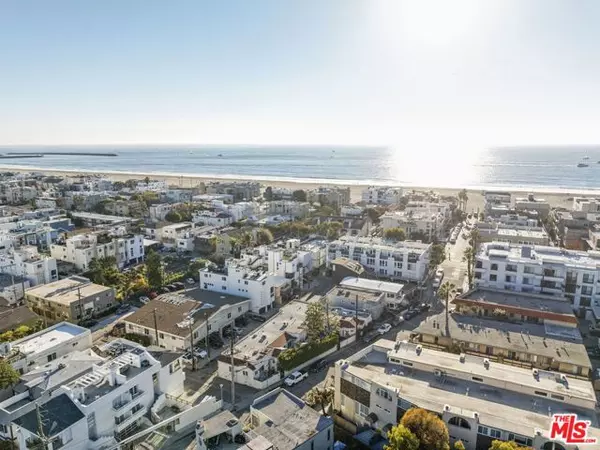 Marina Del Rey, CA 90292,126 Driftwood Street