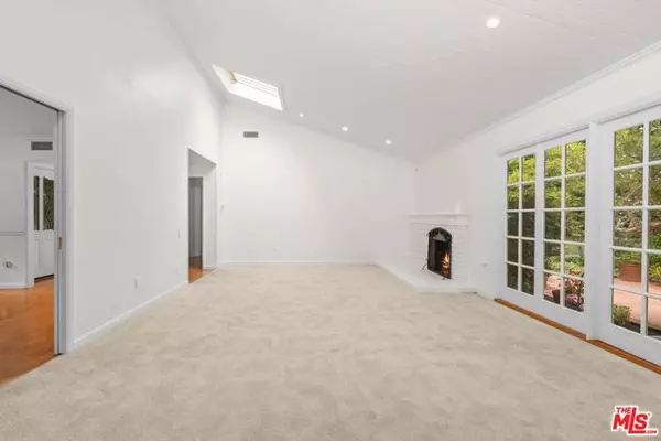 Malibu, CA 90265,30604 Sicomoro Drive