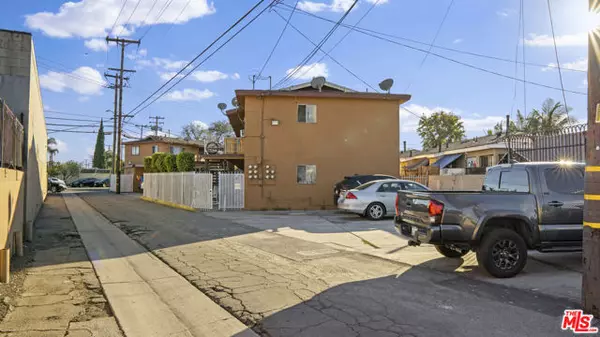 Bell Gardens, CA 90201,5659 Quinn Street