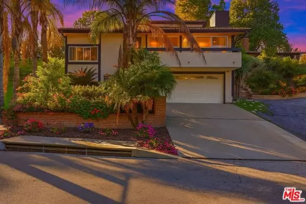 4345 Canoga Avenue, Woodland Hills (los Angeles), CA 91364