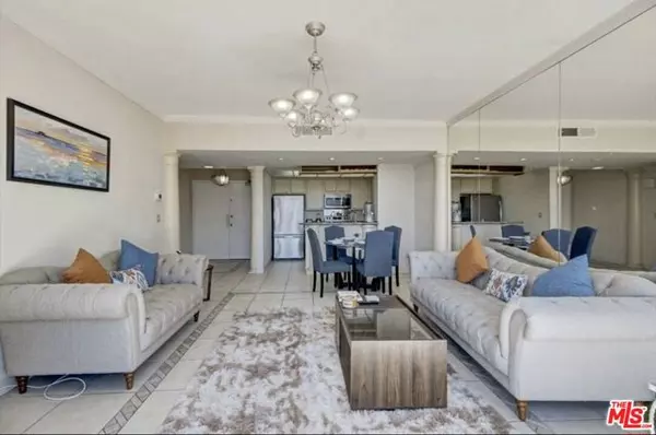 Los Angeles, CA 90024,10535 Wilshire Boulevard #1701