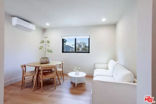 Los Angeles, CA 90038,859 N Mansfield Avenue #6902