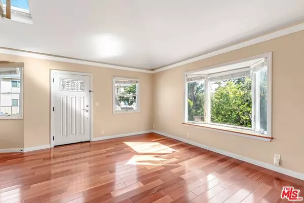 Venice (los Angeles), CA 90291,325 Vernon Avenue #1