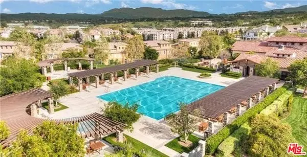 Valencia (santa Clarita), CA 91381,27021 PEBBLE BEACH Drive