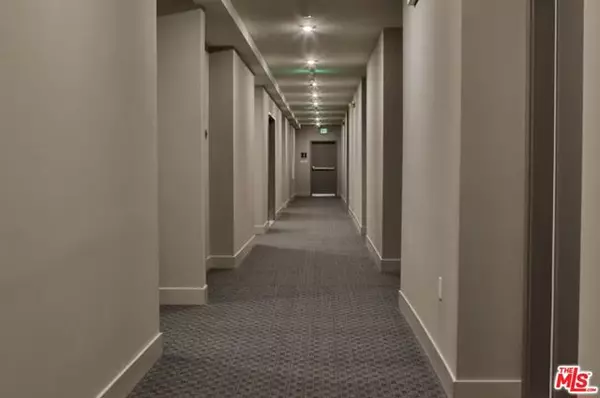 Los Angeles, CA 90006,1025 S Berendo Street #305