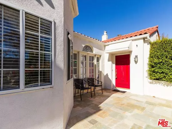 Beverly Hills, CA 90212,241 S Canon Drive