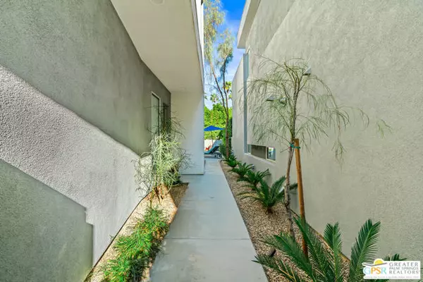 Palm Springs, CA 92264,332 Goleta Way