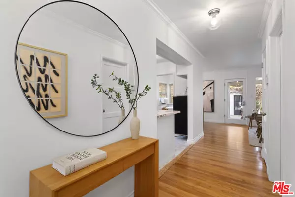 Venice (los Angeles), CA 90291,1016 Indiana Court