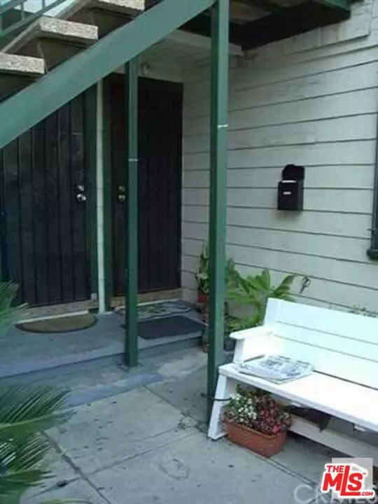 Los Angeles, CA 90004,150 S Kenmore Avenue #150 1/2