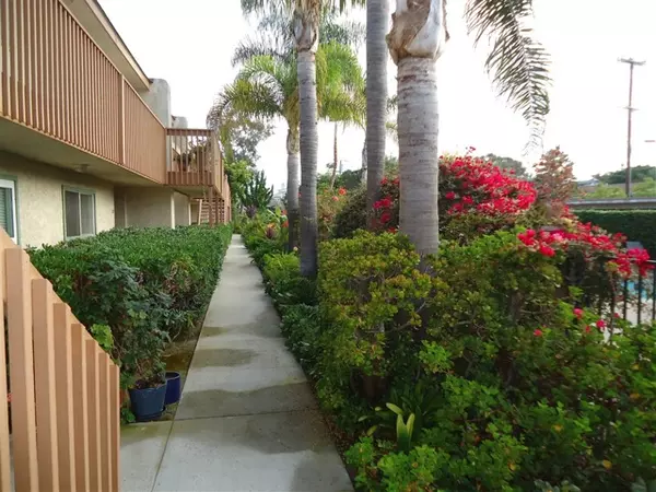 Carlsbad, CA 92008,2475 jefferson #205