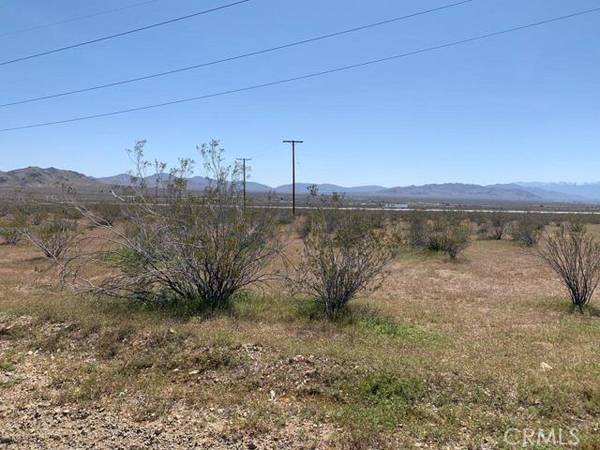 0 West of Freeway, Apple Valley, CA 92307