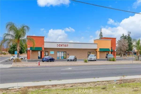 Hemet, CA 92543,910 N State St